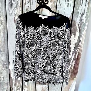 Ann Taylor Loft petites 6 Black w/ flowers cream & tan​